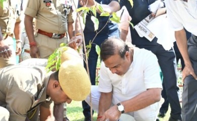 Assam CM Launches Van Mahotsav Campaign to Expand Green Cover