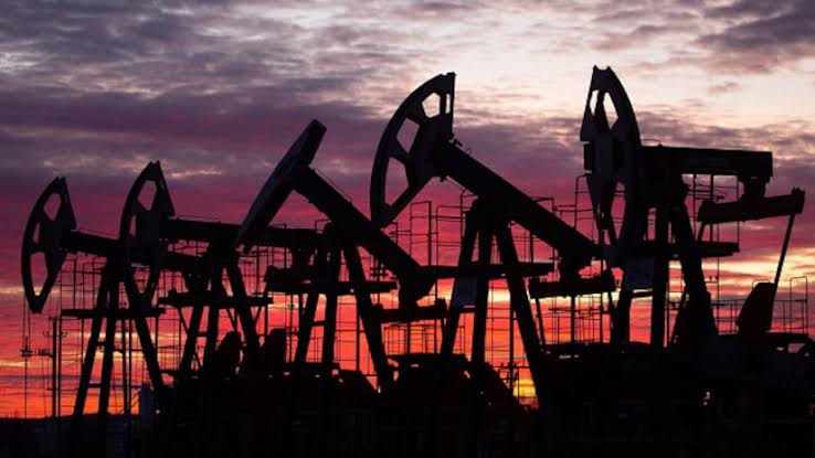 Energy Shock: Russian Urals Crude Hits Record Low Amid Brent Collapse