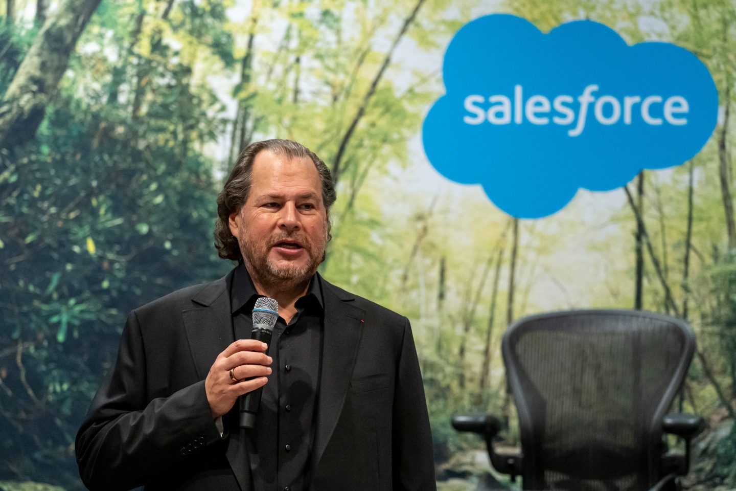 AI Answers the Call: Salesforce Automates Support, CEO Demands Education 2.0