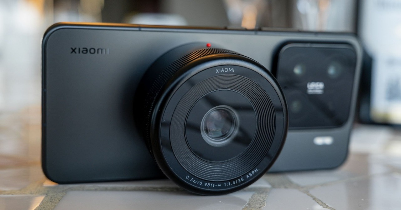 External Lens Systems Set To Redefine Smartphone Photography In 2026