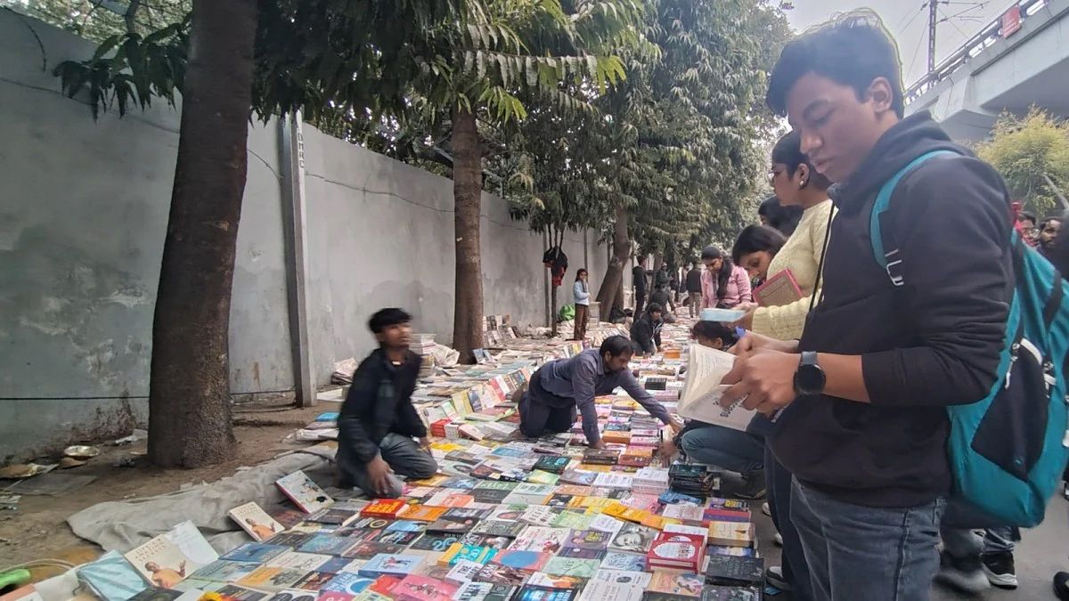 Where Stories Spill Beyond the Stalls: The Lively Parallel Book Bazaar Outside the World Book Fair
