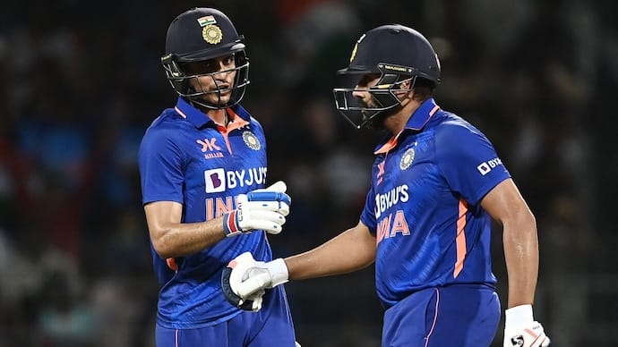 India Off to a Strong Start in Chase Against New Zealand