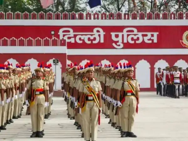 Service Honors: Delhi Police Officers Receive 17 Prestigious Medals
