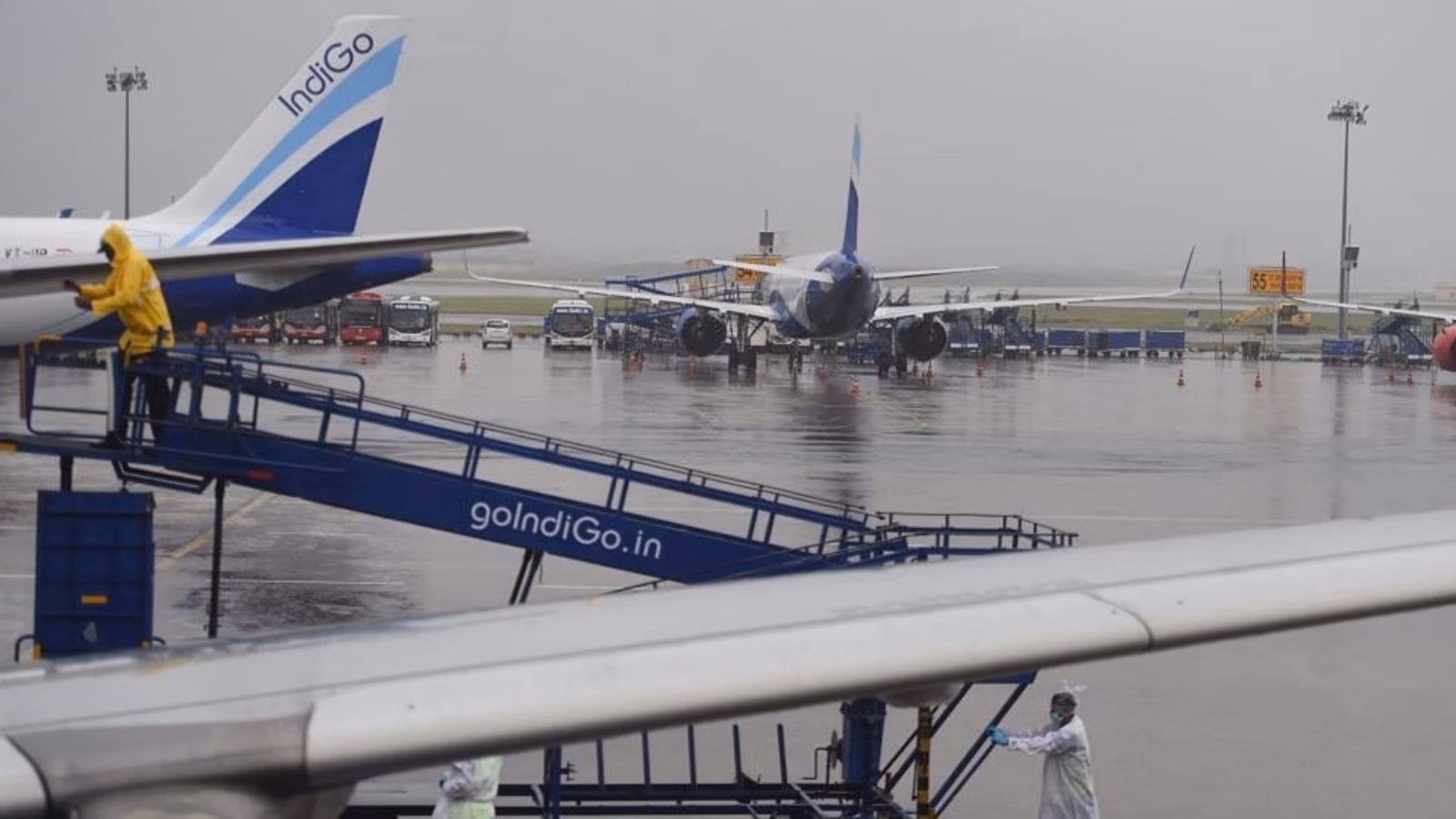 IndiGo Resumes Operations as Airports Reopen, Advises Passengers on Possible Delays