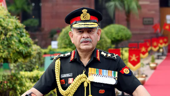 Indian Army Chief Issues Stern Warning to Pakistan