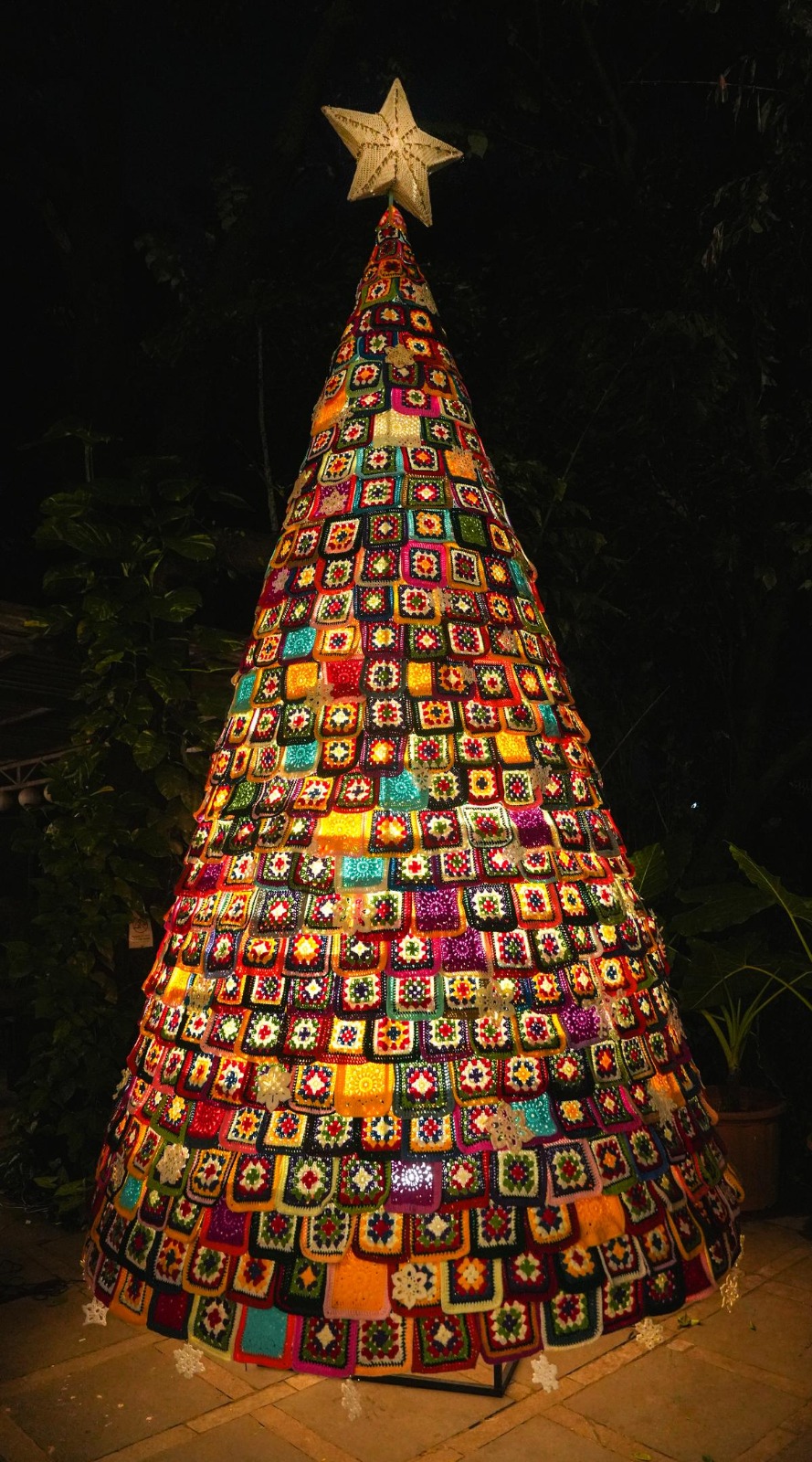 Threads of Joy: Goa’s 18-Foot Crochet Christmas Tree