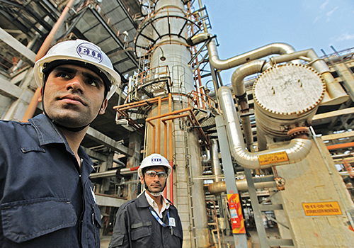Engineers India Secures ₹2.45 Billion worth of New Contracts, Enhances Global Footprint