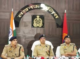 Undergraduate Gang in Lucknow Busted for 'Lift and Loot' Scheme Targeting Commuters