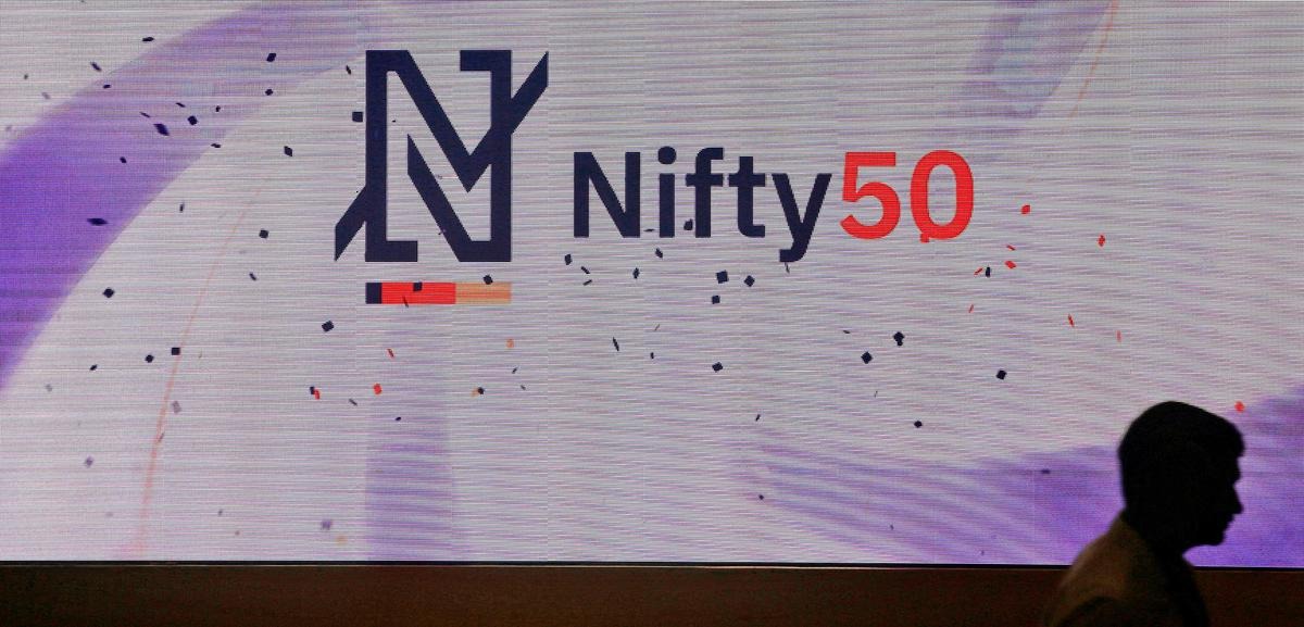 Nifty 50 Slips as Market Sentiment Weakens