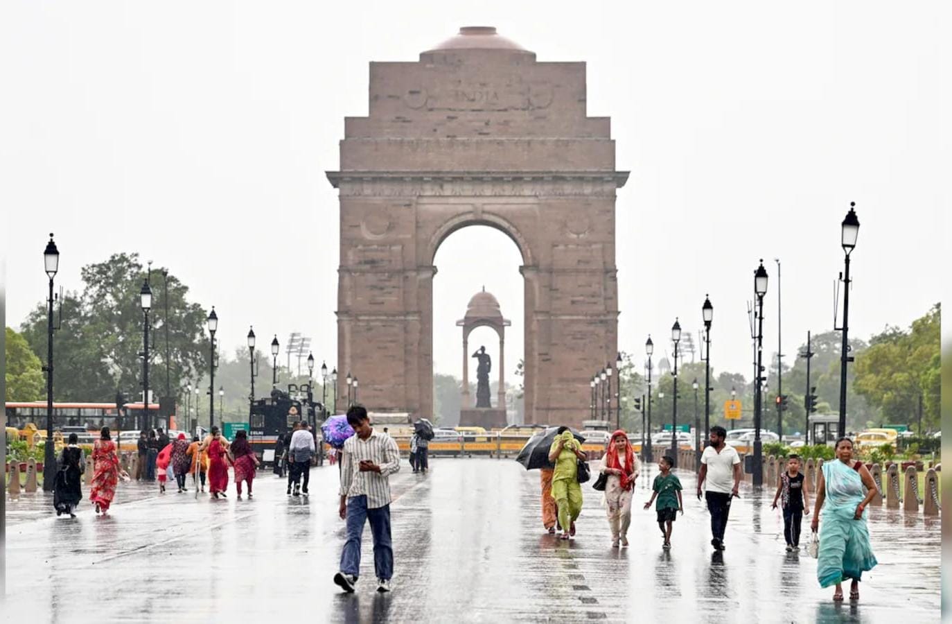 Delhi Weather Update: Above-Normal Heat, Moderate Rain Forecast
