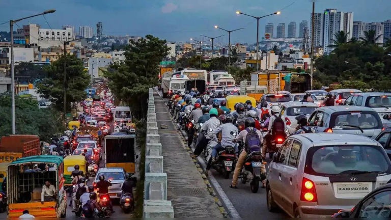 Bengaluru’s Post-Diwali Rush Returns With Familiar Gridlock
