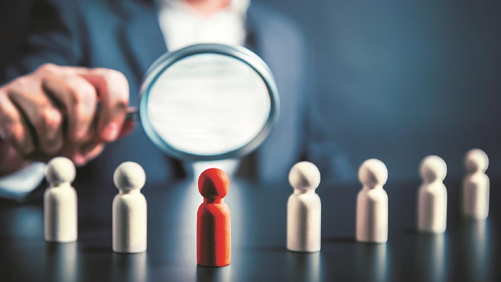 Surge in Fresh Graduate Hiring: 74% of Indian Companies Set to Recruit as IT Sector Recovers