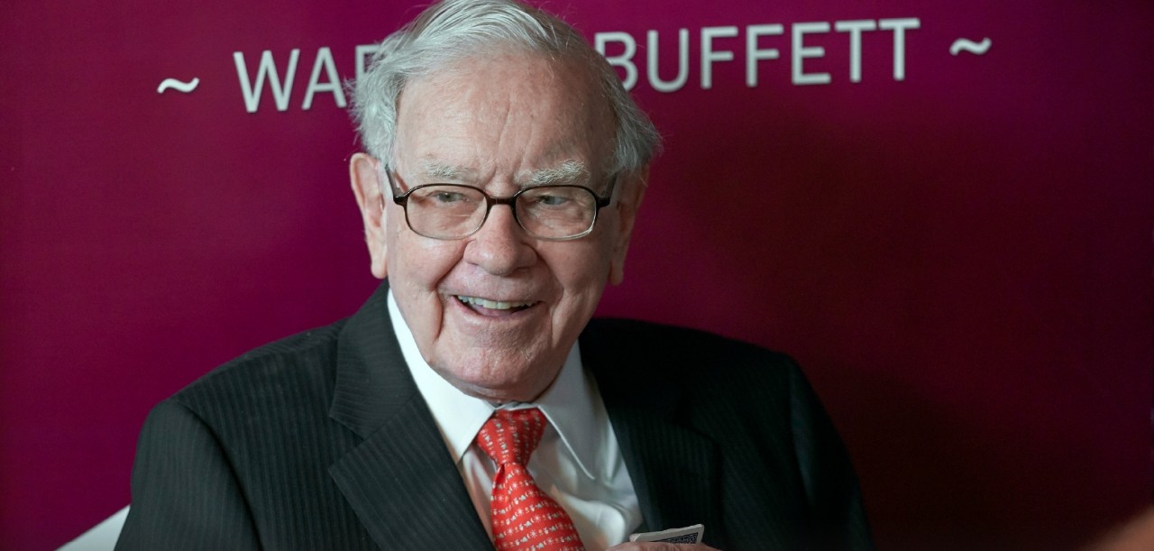 Warren Buffett’s Unconventional Morning Ritual: The Drink That Powers His Day