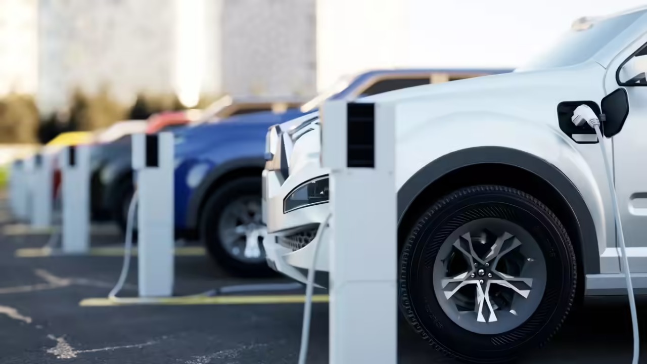 India’s EV Market Poised For 22 Million Sales By 2035: KPMG Report