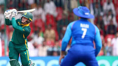 South Africa Dominates as Rickelton and Bavuma Build a Strong Foundation at 152/1