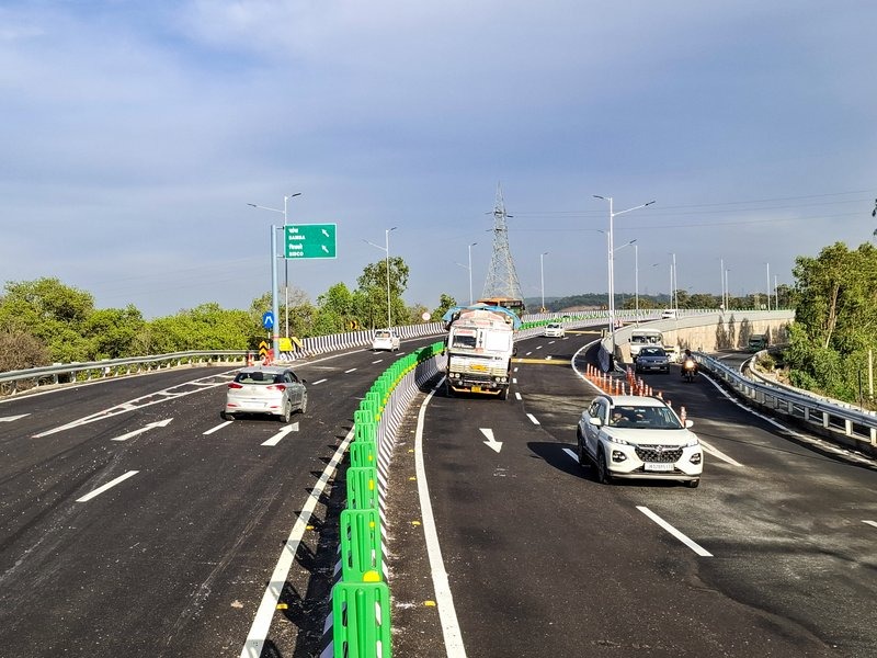 Small Changes, Huge Impact: Experts Demand Quick Fixes for India’s Roads