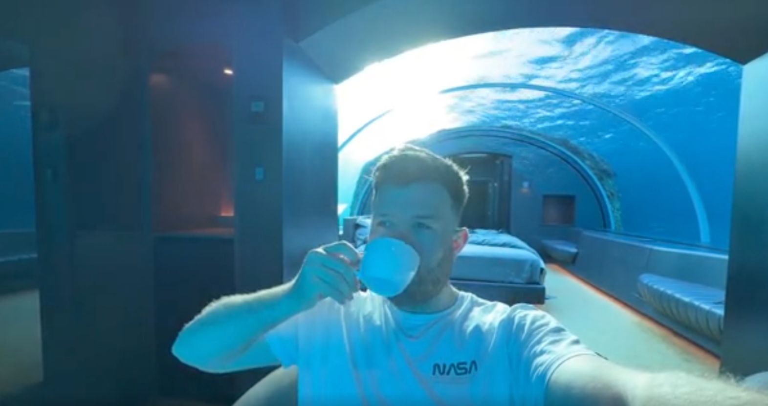 Tourist Pays $18,000 to Sleep Under the Ocean as Sharks Circle
