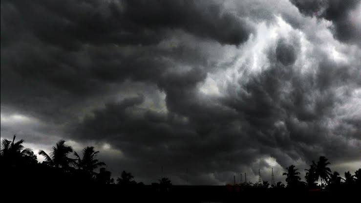 Monsoon Surges Past Mumbai: Clouds Blanket South Gujarat, West Madhya Pradesh