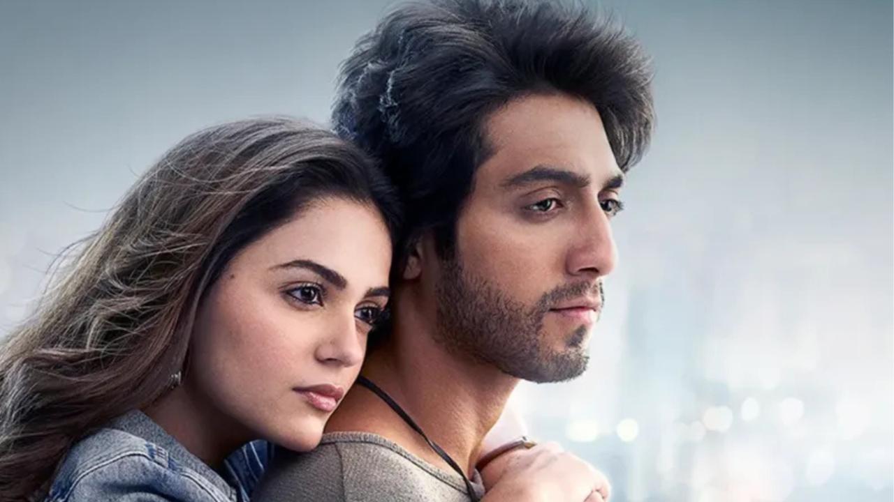 Saiyaara Shines Bright: Ahaan & Aneet’s Star-Studded Saga Soars Past Rs 400 Crore Orbit!
