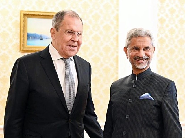 Russia Expresses Concern Over India-Pakistan Border Tensions, Reaffirms Strategic Ties