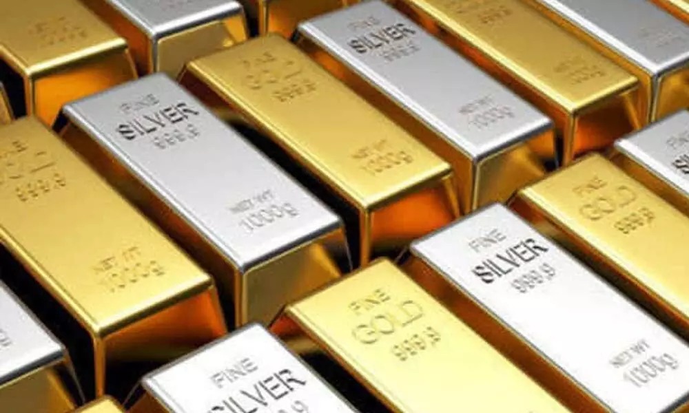 Precious Metals Dip: Gold and Silver Rates Slide in India