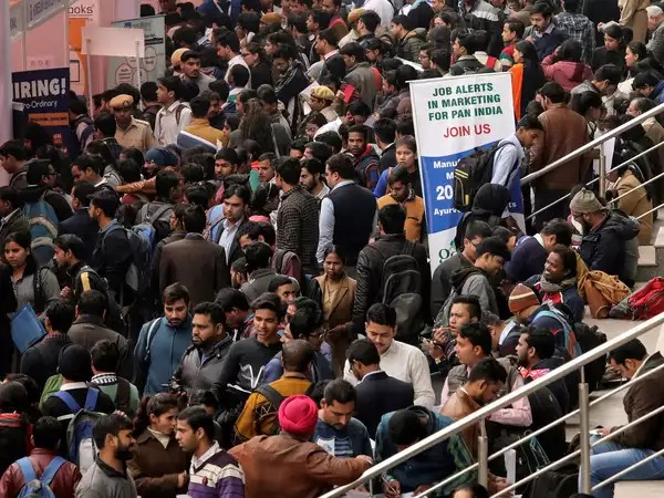 Government's Job Drive Soars: 42,000+ Fairs, 18.4 Lakh Candidates Shortlisted