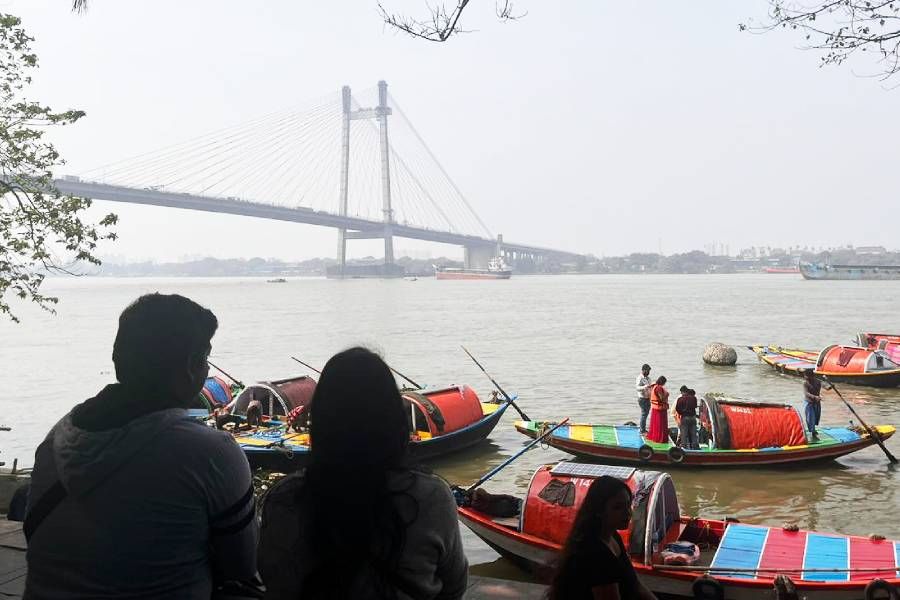Kolkata Plays Cupid: Five Love Stories Born from the City’s Charm