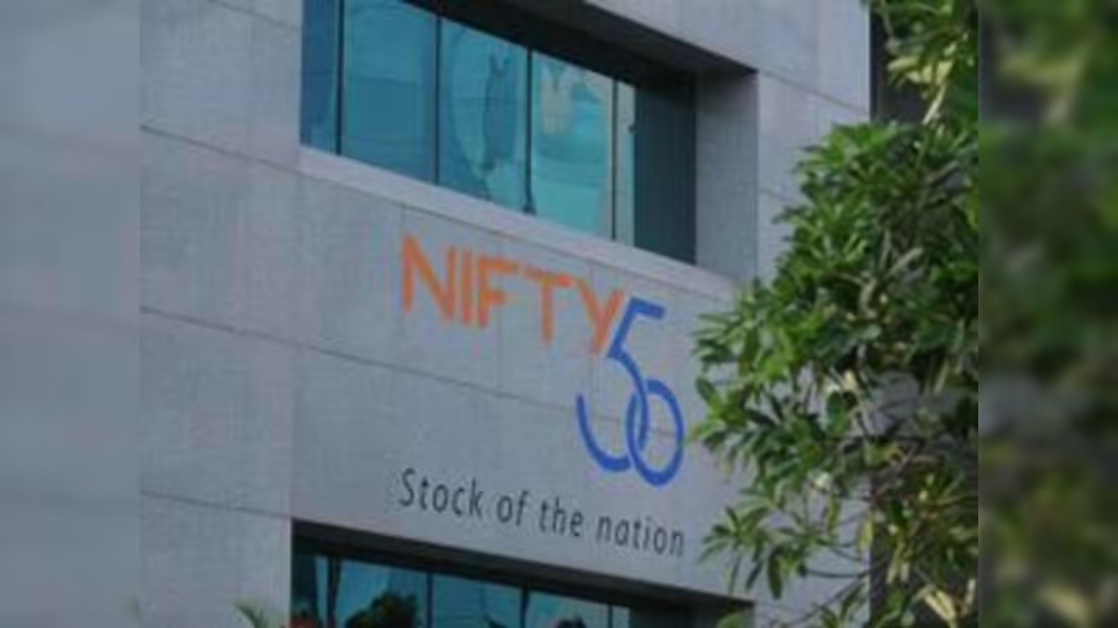 Nifty Bank And Nifty 50 Futures Edge Higher In Pre-Open Trade