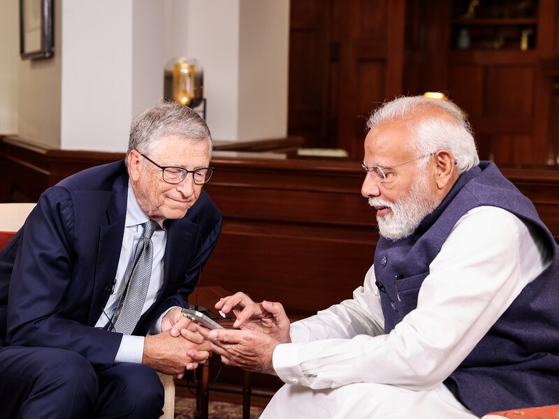 Bill Gates Applauds India's Pragmatic Approach to AI Amid Global Competition