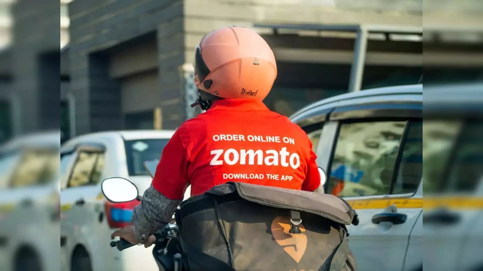 From Delivery to Dream Job: Zomato Agent’s Handwritten Internship Plea Goes Viral