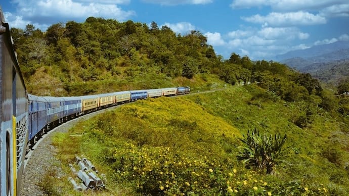Peaks Apart: How North And South India’s Hill Stations Offer Distinct Escapes