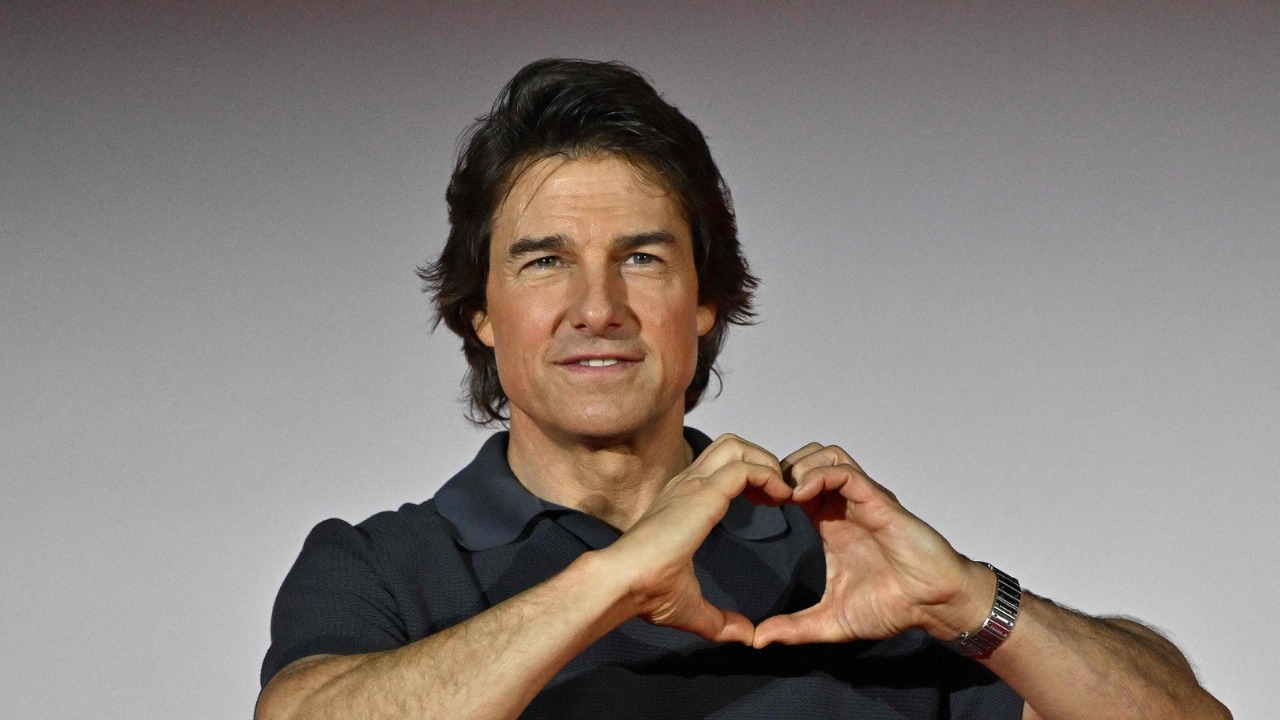 Tom Cruise Impresses Fans with Fluent Hindi, Expresses Love for India