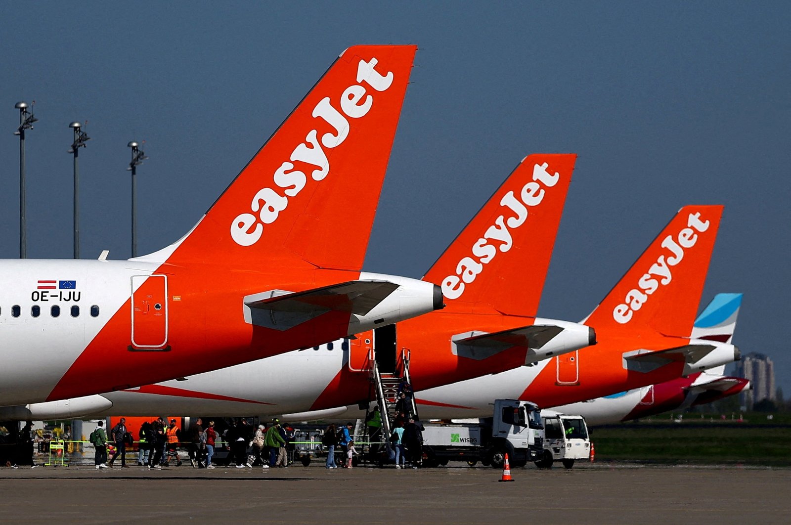easyJet Agrees to $7.3 Billion Takeover by US Firm Castlelake
