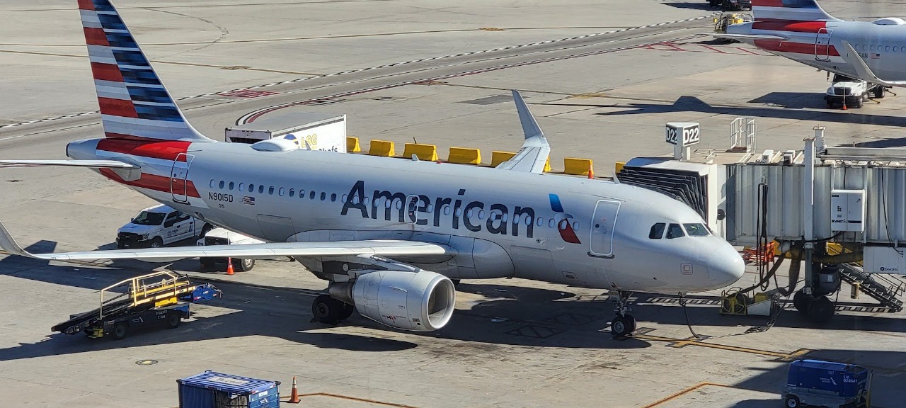 American Airlines Warns of Deeper Q3 Loss as Demand Slows and Costs Climb