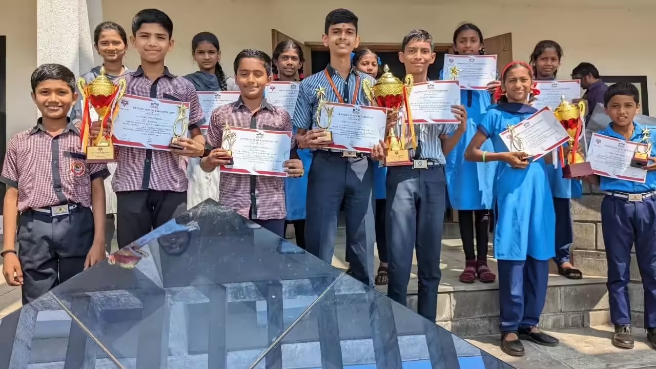 Young Minds Shine at Inter-School Quiz and Awareness Drive in Maharashtra