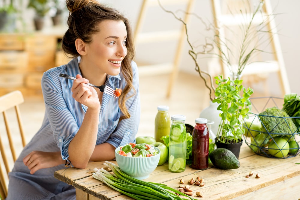 Snack Smart, Live Light: Nutritionist’s Secret Swaps to Beat Emotional Hunger