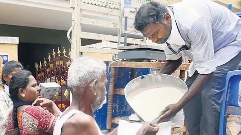 Tamil Nadu to Start Home Delivery of Ration Items for Seniors and People with Disabilities