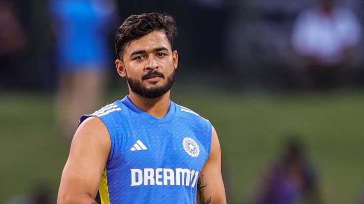 Underdog Story: Riyan Leads RR Against Mighty Hyderabad