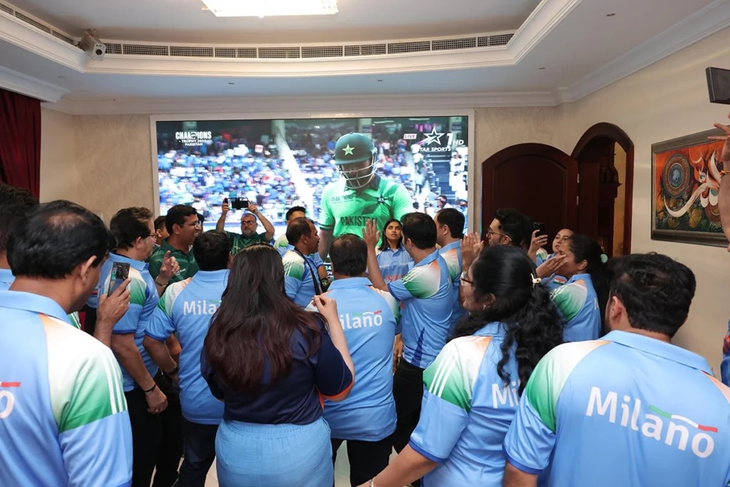 UAE Residents Transform Homes Into Mini Stadiums for India-Pakistan Clash