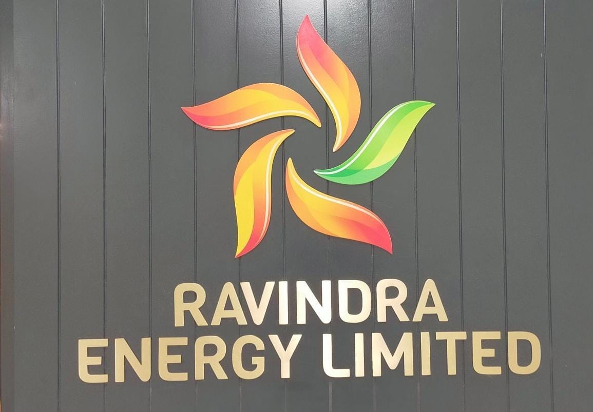 Ravindra Energy Associate Signs MoU for 500 Electric HCVs