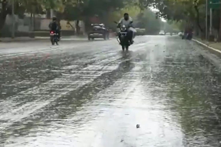 Stormy Skies Over Noida: Rain And Winds Bring Temporary Relief