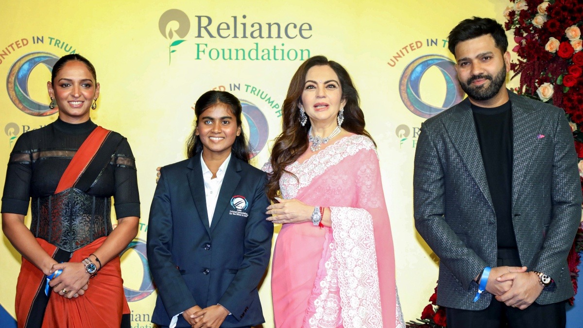 A Night of Legends: Bollywood and Cricket Stars Shine at Nita Ambani’s Gala