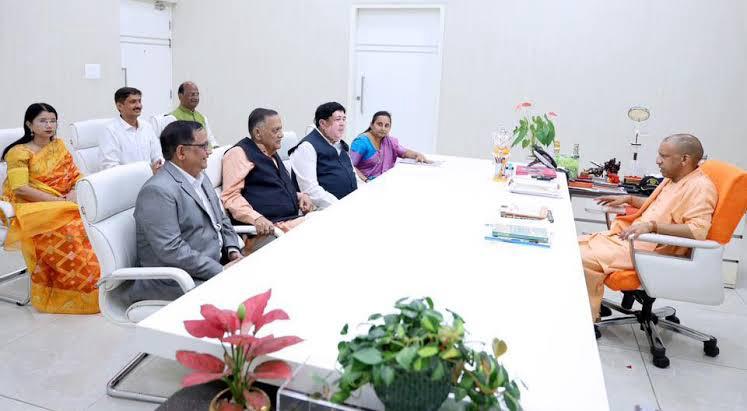 IFFCO’s Innovation Push: Sanghani Meets Yogi Adityanath to Strengthen Fertiliser Access and Nano Tech Awareness