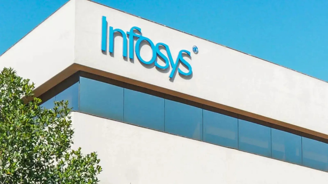 Code Her In: Infosys Launches Rs 50,000 Referral Rewards to Boost Female Tech Talent