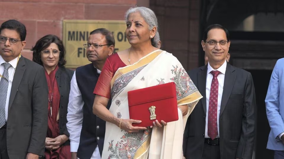 From Bihar to Parliament: Dulari Devi's Madhubani Saree Worn by FM Sitharaman for Budget Day