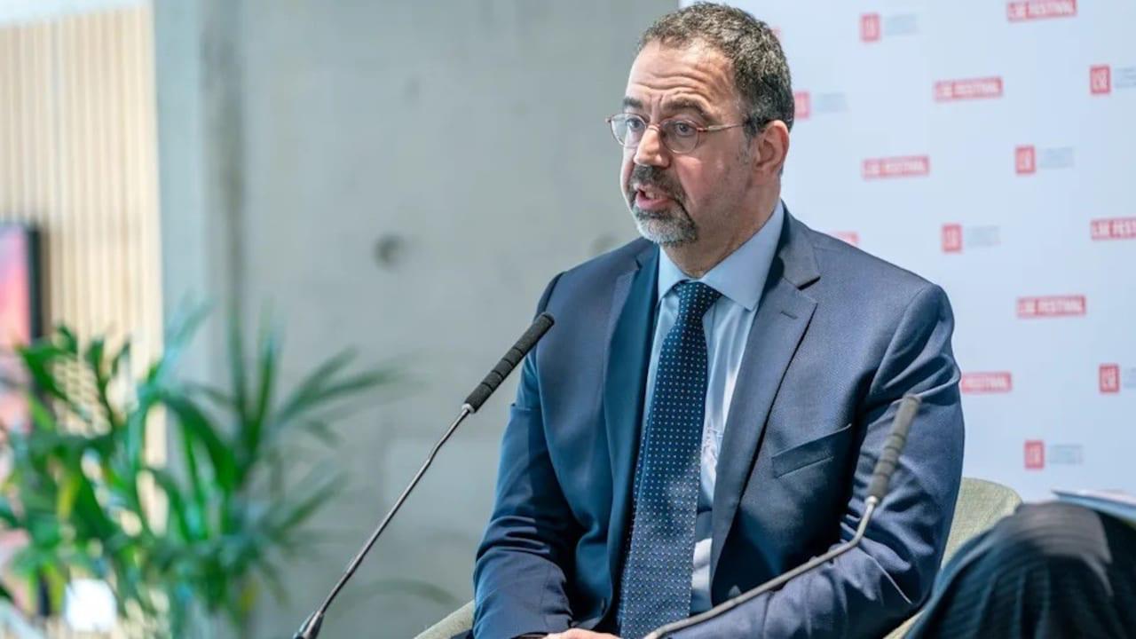 Artificial Hype-telligence? MIT Economist Says Job Impact Is Just 5%