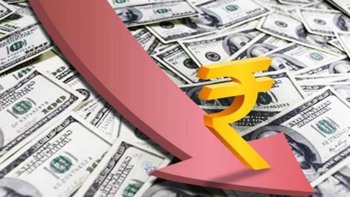 Indian Rupee’s Gradual Decline Highlights Ongoing Economic Challenges