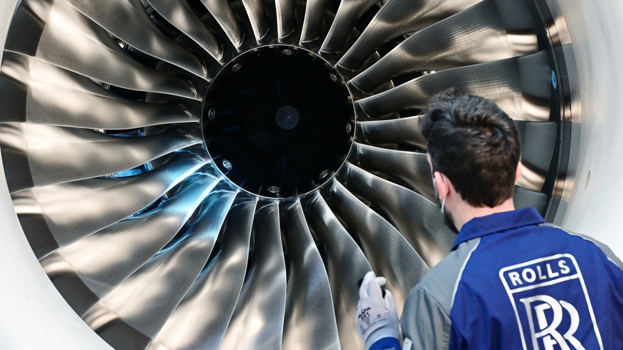 Powering Progress: Rolls-Royce's Quest for Cleaner, More Efficient Engines