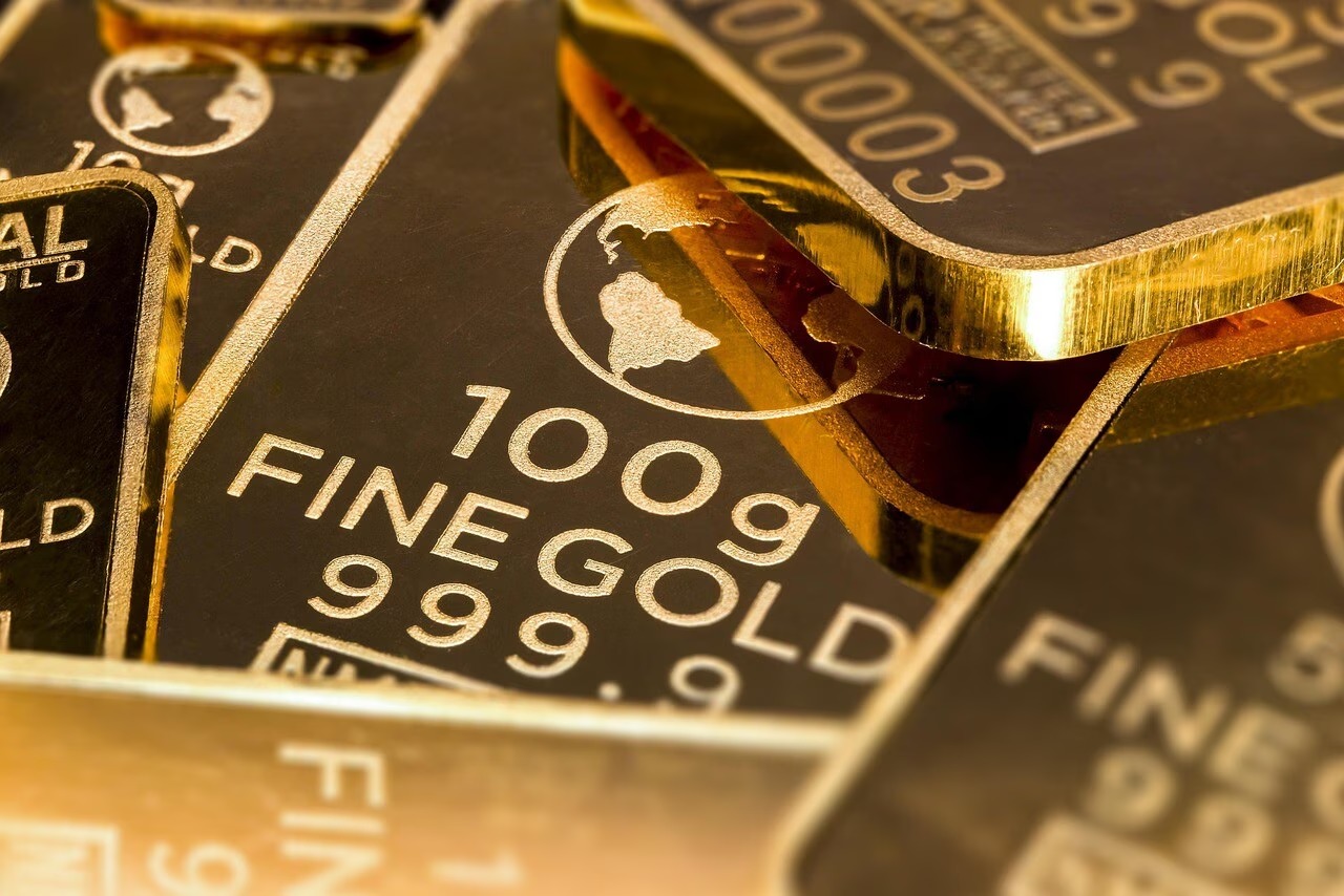 Gold Prices Dip 1% On Mcx As Fed Rate Cut Hopes Diminish
