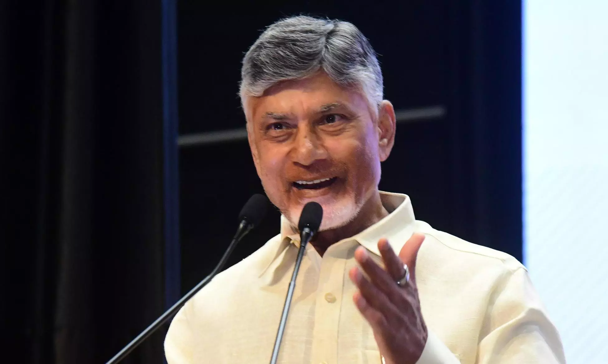 HUDCO Sanctions ₹11,000 Crore Loan for Amaravati Capital Construction